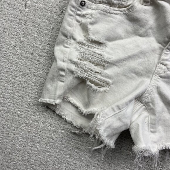 American Eagle Hi- Rise Shortie Shorts Women's size 2 White Distressed Denim - Picture 2 of 14